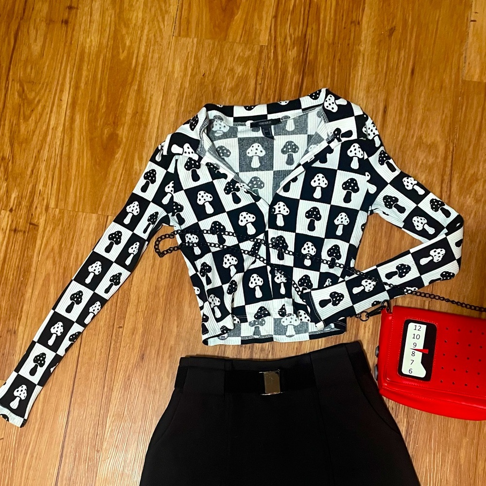 mushroom checkerboard long sleeve button down crop top